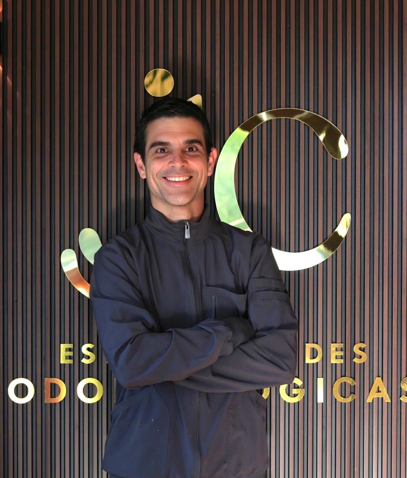 Dr. Esteban Ulate